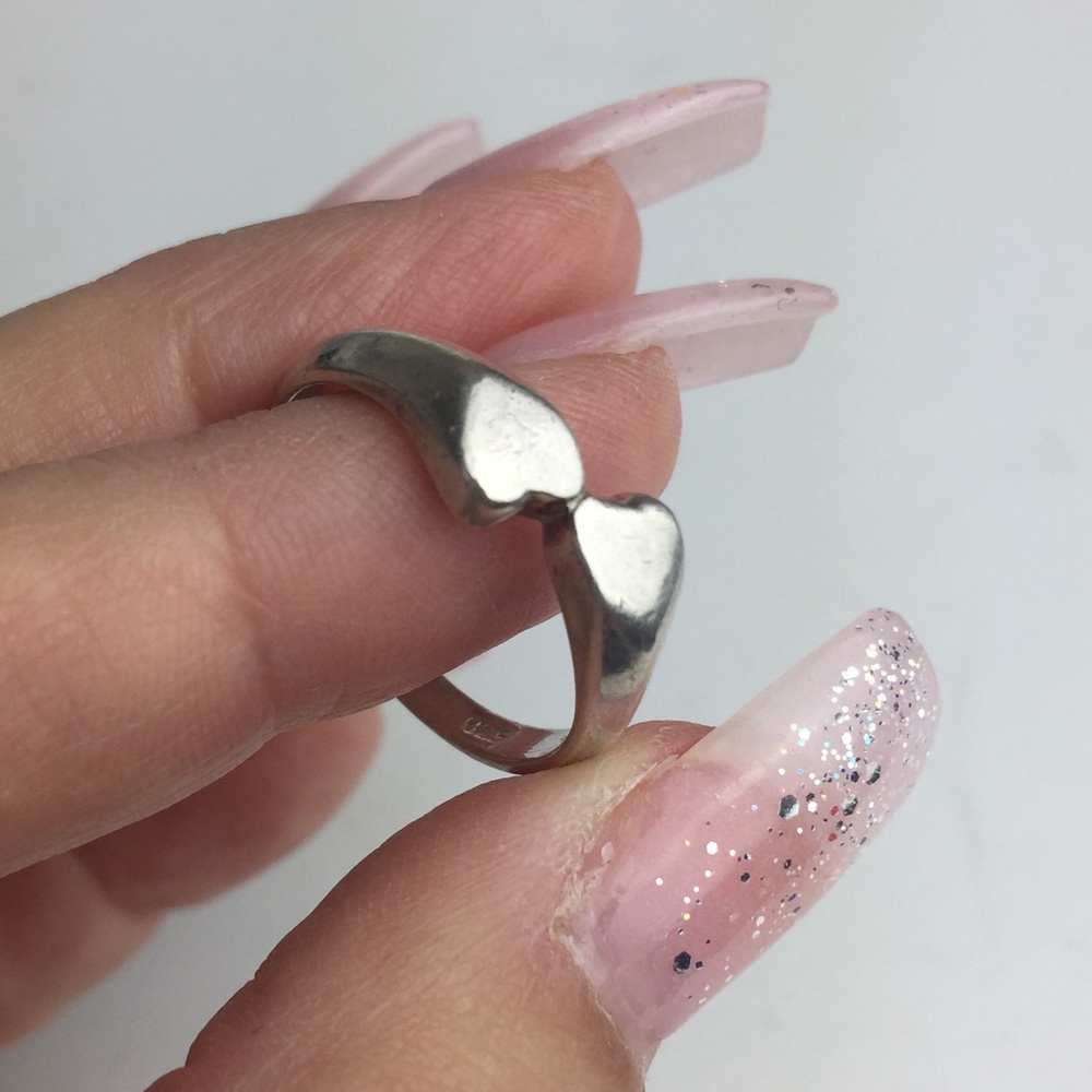 VINTAGE sterling silver double facing heart ring